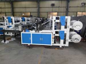 ماكينة أوتوماتيكية صغيرة متعددة الوظائف لصناعة أكياس التسوق البلاستيكية ذات القاعدة على شكل V وأكياس التيشيرت، بسعر منخفض وبسرعة 130-230 مرة/دقيقة*2 - Product Image 5