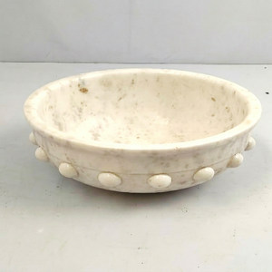 Bol décoratif rond en marbre avec accents à pois, design minimaliste, décoration de table pour la maison, pour le salon, utilisation en intérieur - Product Image 1