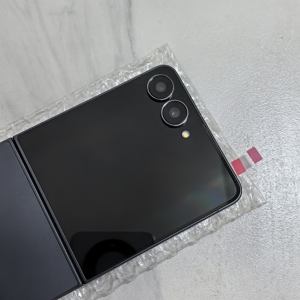 โทรศัพท์มือถือ Android หน้าจอพับได้คุณภาพสูง Z Flip 7 มือสอง - Product Image 6