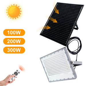 KCD carcasa de aluminio automático anochecer al amanecer <span class=keywords><strong>campo</strong></span> de fútbol al aire libre Venta caliente RGB 50W Luz de inundación LED solar fotosensible - Product Image 3