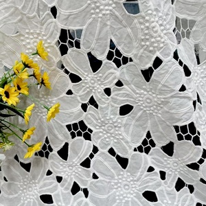 2025 белая кружевная Цветочная Лазерная кружевная ткань с вышивкой 100 полиэфирная ткань для Африканской вечерней моды - Product Image 3