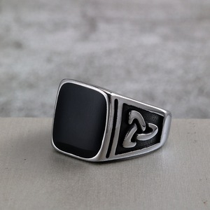 yunnique European American Retro Stainless Steel Unisex <b>Ring</b> <b>Celtic</b> Knot Resin Inlay Geometric Design Gift Jewelry - Product Image 2