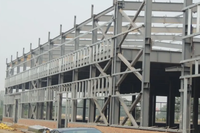 Bâtiment préfabriqué en structure métallique de conception moderne pour supermarché, entrepôt, atelier, hangar de stockage à ossature métallique
