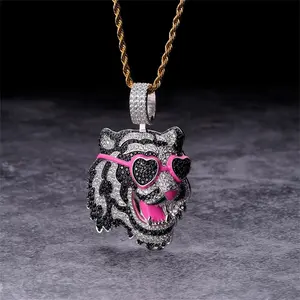 全冰珠光黑色透明锆石925嘻哈风格时尚设计华丽热粉色珐琅巨型猛虎头吊坠