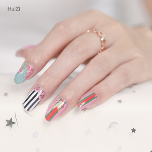 Fleurs roses sur fond vert et noir et blanc, autocollants fins pour ongles, 100% vernis à ongles véritable - Product Image 6