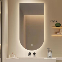 Arche décorative en forme de porte Éclairage à induction manuelle Détection Bluetooth Antibuée Miroir LED intelligent pour salle de bain avec tampon anti-buée