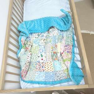 Edredón de retales ligero con superficie de algodón 100% patrón personalizado con relleno - Product Image 4