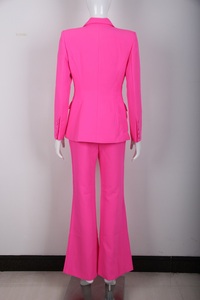 Blazer a medida rosa <span class=keywords><strong>fucsia</strong></span> y pantalones acampanados Conjunto de traje de mujer para eventos casuales de negocios de oficina formal - Product Image 6