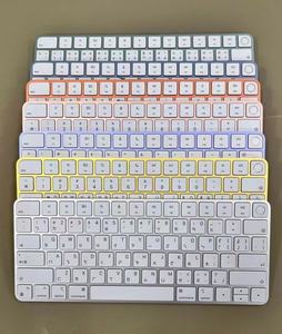 Magic Keyboard 2 (MLA22LL/A) A1644 Plateado, 78 Teclas, Inalámbrico BT, Capacitivo, Usado, para Portátil, Retroiluminación RGB, USB-C - Product Image 4