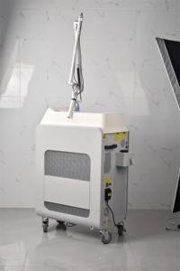 Nouvelle machine professionnelle d'élimination des tatouages et de beauté cutanée Picoseconde Picolazer 785nm 532nm 1064nm Double Lampe Double Tige 3000W - Product Image 4