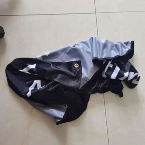 ผ้าแขวนผนังตกแต่งห้องนอนแบบกำหนดเอง พร้อมข้อความและรูปภาพส่วนตัว  ขนาดตามสั่ง ทำจากวัสดุโพลีเอสเตอร์ - Product Image 5