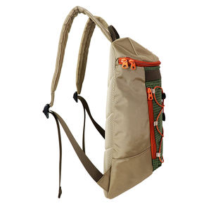 Mochila Unisex Ligera de Nailon Gris Claro con Marco Interno, Diseño Minimalista/Normcore con Patrón de Caracteres, Duradera, Portátil y con Cierre - Product Image 3