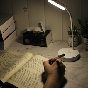 Lampe de bureau pour la protection des yeux, lampe de lecture rechargeable, lampe de chevet pour la chambre à coucher - Product Image 6