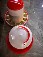 Mangeoire automatique en plastique pour poussins, seau d'alimentation par gravité pour volailles, mangeoire suspendue pour oiseaux, pour poussins, cailles, pigeons, fournitures pour animaux de basse-cour, rouge