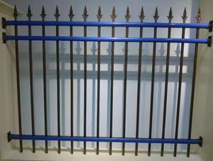 המפעל ישיר באיכות גבוהה מרפסת מותאמת אישית גדר פחמן פלדה אלומיניום מגולוון סגסוגת זכוכית - Product Image 4