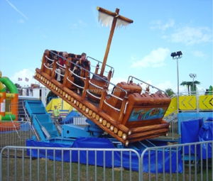 Manège pour enfants robuste en fibre de verre et métal, pour usage intérieur/extérieur, modèle Mini <span class=keywords><strong>Pirate</strong></span>, type bateau balançoire, monté sur remorque - Product Image 3