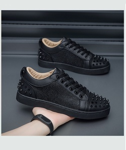 Sneakers da Uomo 2026 per Tutte le Stagioni, Stile Casual Sportivo con Lacci, Borchie e Strass, Modello Low Top - Product Image 6