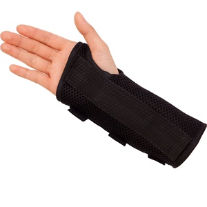 Attelle de soutien de nuit réglable pour le soulagement du canal carpien - Product Image 1