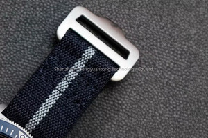 Montre pour homme avec boîtier en titane de 42 mm, affichage à aiguilles, bracelet en acier inoxydable, mouvement mécanique automatique par ETA - Product Image 3