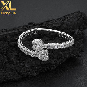 กำไลข้อมือรูปหัวใจประดับเพชรแบบหนีบ รุ่น QK060503 ชุบเคลือบ 0.3 มม. สำหรับทุกเพศ - Product Image 3