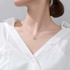 G42 Kalung Liontin Pengiring Pengantin Wanita, Jimat Natal 925 Perak Murni Elegan Biru Kubik Zirkon Kepingan Salju - Product Image 2