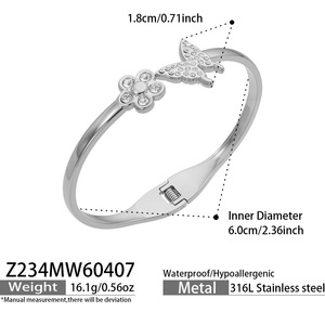 Bracelet ouvert en acier inoxydable plaqué or, étanche, hautement poli, orné de zircons floraux et de papillons, élégant, pour femme, idéal pour les soirées. - Product Image 5