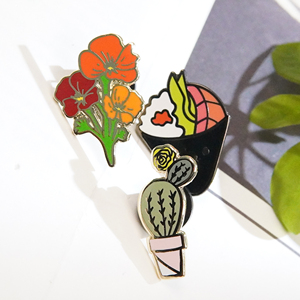 Pin <span class=keywords><strong>de</strong></span> solapa floral esmaltado LGC personalizado con diseño <span class=keywords><strong>de</strong></span> flor <span class=keywords><strong>de</strong></span> aciano <span class=keywords><strong>de</strong></span> <span class=keywords><strong>California</strong></span>, chapado en oro, para mochilas y accesorios <span class=keywords><strong>de</strong></span> ropa - Product Image 2