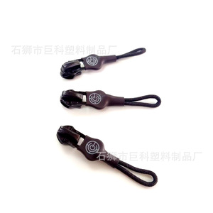 Cierre de metal Jk con deslizador de plástico de bloqueo automático para bolsos, ropa, embalaje de prendas de vestir y regalos - Product Image 3