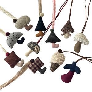 สร้อยคอตุ๊กตาเห็ดการ์ตูนผ้าสไตล์เกาหลีปี 2026 พร้อมจี้รูปมะเขือม่วงน่ารัก พกพาสะดวก ทนทาน สำหรับเด็ก พร้อมพวงกุญแจตุ๊กตาขนนุ่ม - Product Image 5