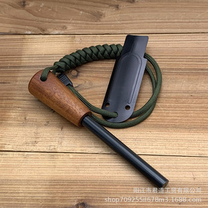 Allume-feu en tige de magnésium avec manche en bois et grattoir en acier inoxydable, outil de survie et de camping 10100 - Product Image 3