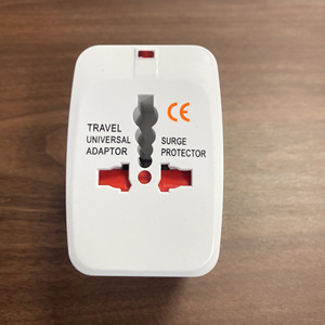 Adaptador de viaje <span class=keywords><strong>Universal</strong></span> con USB, 10A, 110-250V, blanco - Product Image 2