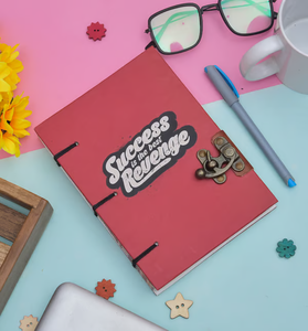 Journal artisanal en cuir pour les chercheurs d'aventure, avec couverture rigide et papier à bords bruts vierges pour l'écriture, le dessin et l'usage quotidien - Product Image 3