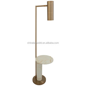 Lámpara de Pie de Hierro Negro Mate de Lujo Contemporáneo con Bombilla LED/Incandescente, Pantalla Grande de Tela, Madera y Vidrio, para Hotel y Sala de Estar - Product Image 5
