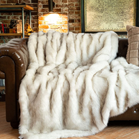 Lot de 2 housses de coussin texturées en fausse fourrure de renard, douces et moelleuses, tricotées, 18x18 pouces, anti-rides, style célébrités, pour décoration intérieure moderne