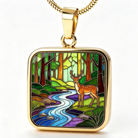 Pendentif irrégulier moderne et traditionnel avec scène de cerfs et forêt, thème animal émaillé, artisanat métallique découpé et imprimé