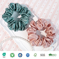 Lot de chouchous de luxe en soie de mûrier de 3,5 cm avec boîte personnalisée, élastiques à cheveux 100 % soie pour cadeau de demoiselle d'honneur