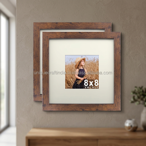 Cadres photo en bois sur mesure ArtHaven, faits à la main, décoratifs, personnalisés, pour affichage mural, souvenirs, unités de présentation d'images - Product Image 1