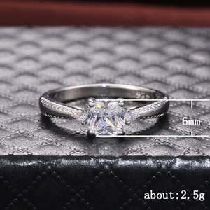 Anello creativo da donna con design scintillante intarsiato, elegante gioiello alla moda per tutti i giorni - Product Image 5