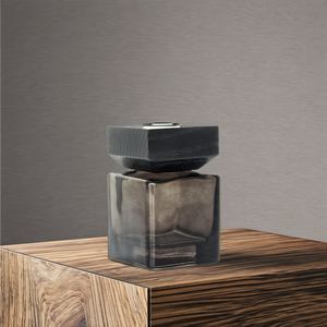 Bình Khuếch Tán Sậy Đen Hình Vuông <span class=keywords><strong>100Ml</strong></span> Có Nắp Gỗ Tro Thủy Tinh Đáy Dày - Product Image 6