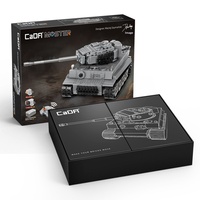 Modelo de la Segunda Guerra Mundial Double C61071, Juguete de Bloques de Construcción Mecánico con Control Remoto para Niños, Regalo