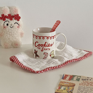 Tasse en céramique de style coréen Instagram, motif de Noël, bonhomme en pain d'épices, pour le petit-déjeuner à la maison, lait, jus, café - Product Image 1