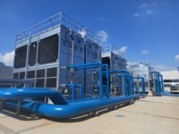 Sanjiu Op Maat Gemaakte Hoge-Precisie Cross-Flow Metalen Koeltorens Met Motor Industriële Watergekoelde Gesloten Koelsystemen