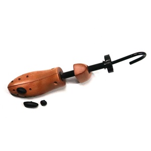 Éplucheur de <span class=keywords><strong>chaussures</strong></span> en bois pour hommes, extenseur de <span class=keywords><strong>chaussures</strong></span> à deux voies (longueur et largeur), avec poignée de crochet, en hêtre/bois dur (vernis), SS02A - Product Image 4