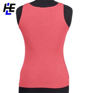 Camiseta sin mangas de mujer Flattering Fit para un estilo de vida activo - Product Image 2