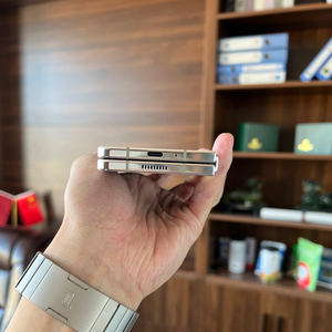 Desbloqueado de Fábrica, Original, Usado, de <span class=keywords><strong>Segunda</strong></span> <span class=keywords><strong>Mano</strong></span>, para <span class=keywords><strong>Samsung</strong></span> Galaxy <span class=keywords><strong>Z</strong></span> <span class=keywords><strong>Fold</strong></span> 5 - Product Image 3