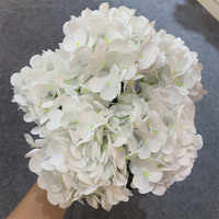 B-1300 Arrangements de fleurs artificielles de bonne qualité, Hortensias blancs, fleurs artificielles pour mariage, toucher réel, 5 têtes d'hortensias