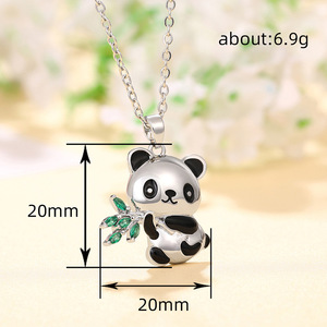 Collana con Ciondolo Panda in Bambù, Gioiello con Charm Animale Cartoon - Product Image 4