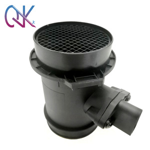 เครื่องวัดการไหลของอากาศ 70 มม. เส้นผ่านศูนย์กลางภายใน 12V สำหรับออดี้โฟล์คสวาเก้น เซ็นเซอร์ MAF เกียร์อัตโนมัติ - Product Image 3