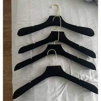 Clips de robe de mariage de logo personnalisé bleu blanc noir brun velours cintres en plastique hommes costume vêtement vêtements cintres en velours