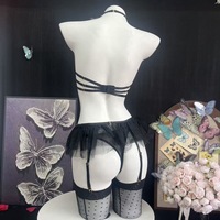 Set Lingerie Tiga Potong Halter Jaring Transparan Seksi untuk Wanita, 3 Buah Bra dan Celana Dalam Transparan dengan Stoking, Pakaian Tidur Eksotis